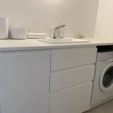 1 Bedroom In Montmartre 아파트 *