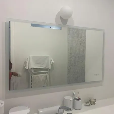 1 Bedroom In Montmartre 아파트